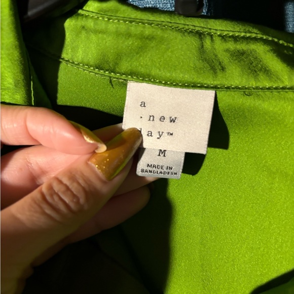 A New Day Bright Green Long Sleeve Button Down Shirt - Picture 5 of 9